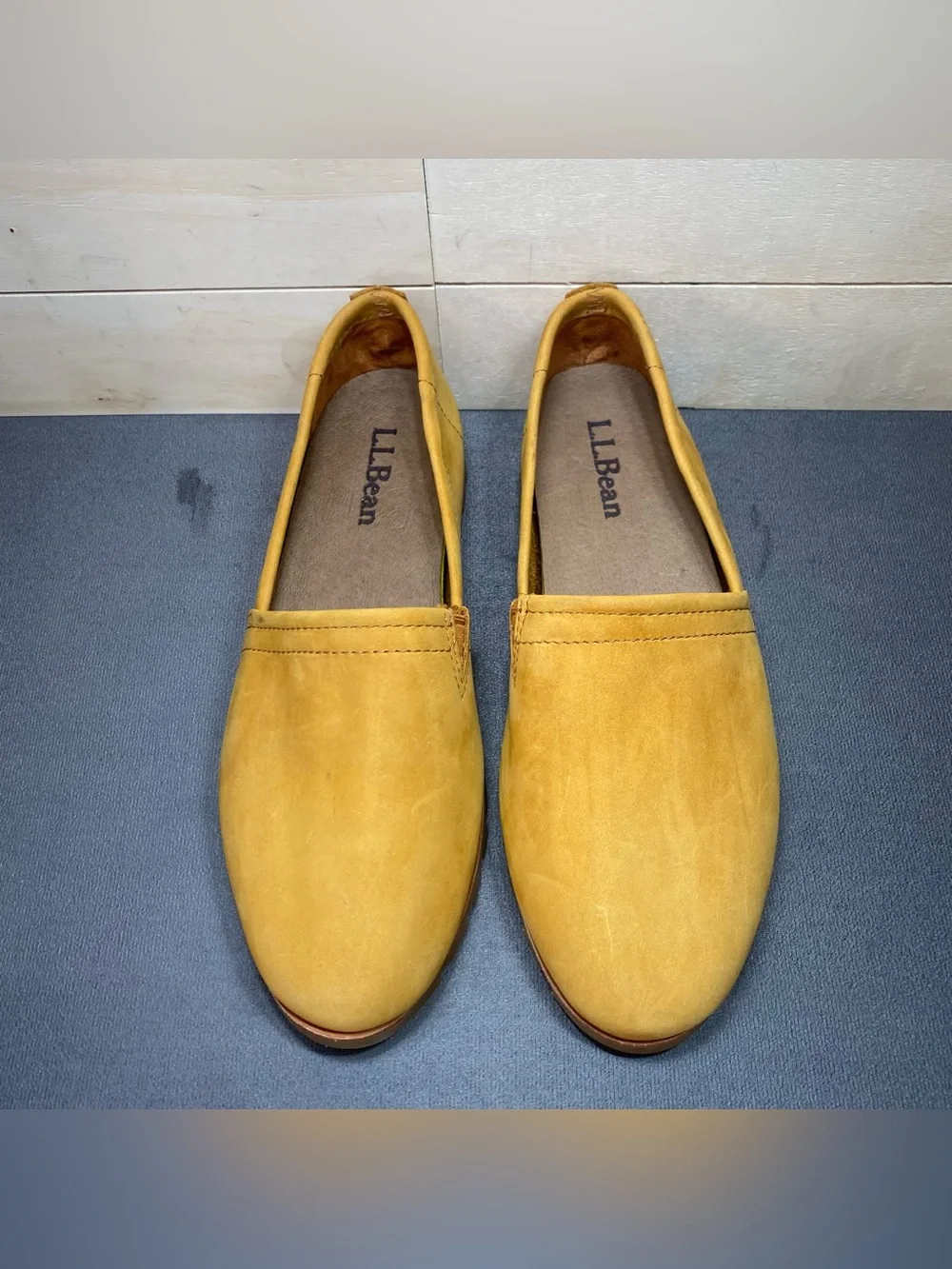 LL Bean Slip-Ons Women's Size 7.5 Shoes Mustard Yellow Brown Nubuck Leather